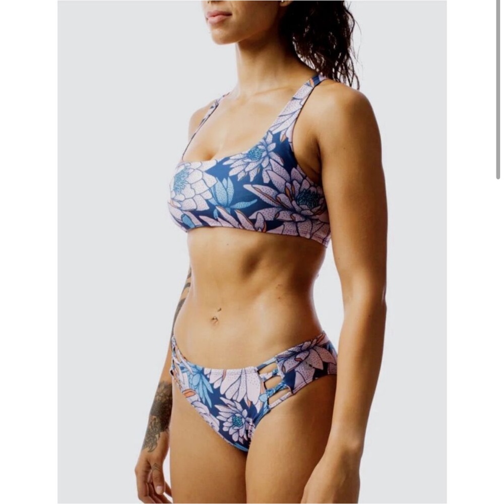 Born Primitive Water Lily Bathing Suit Top